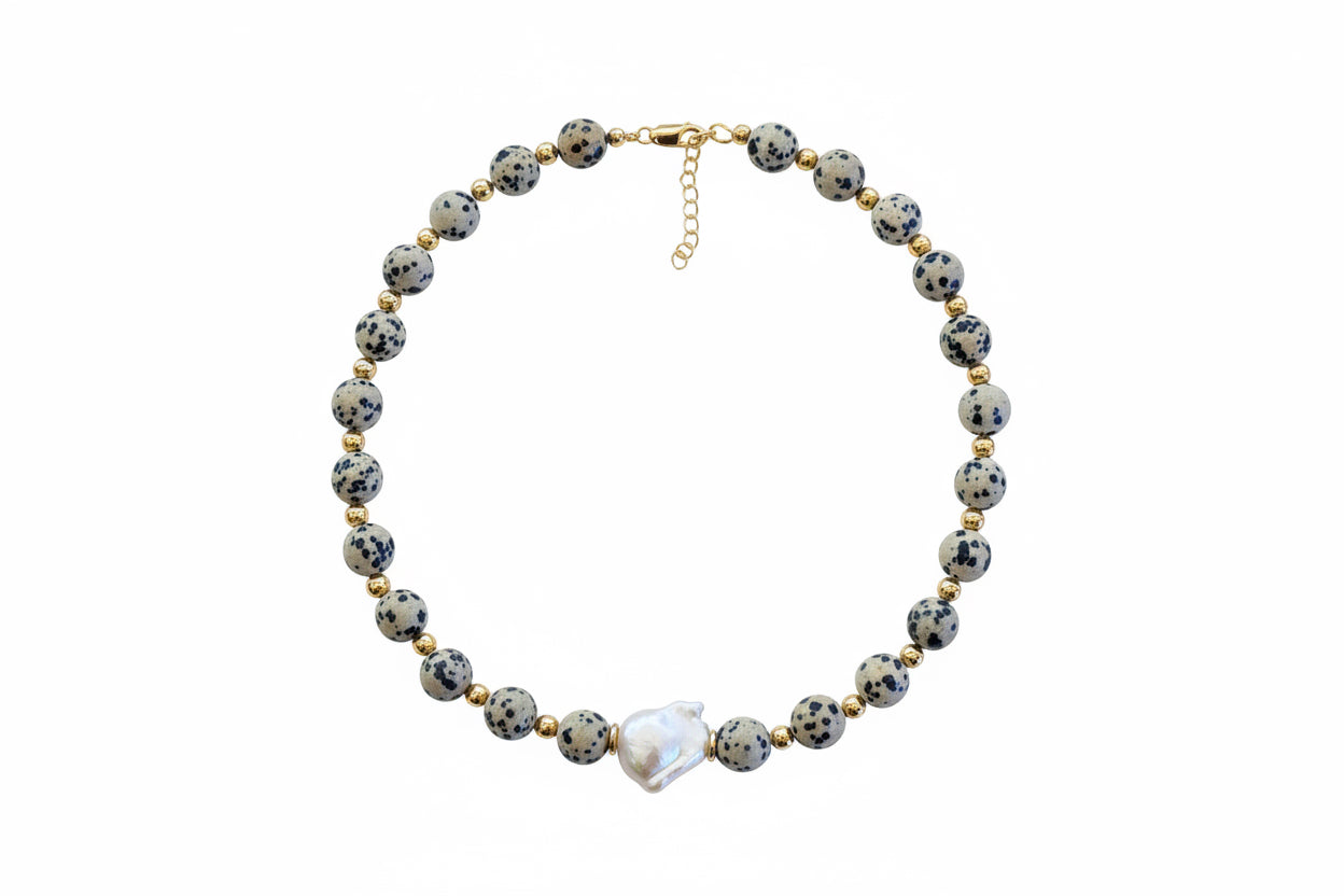 Muse Noire Pearl Necklace