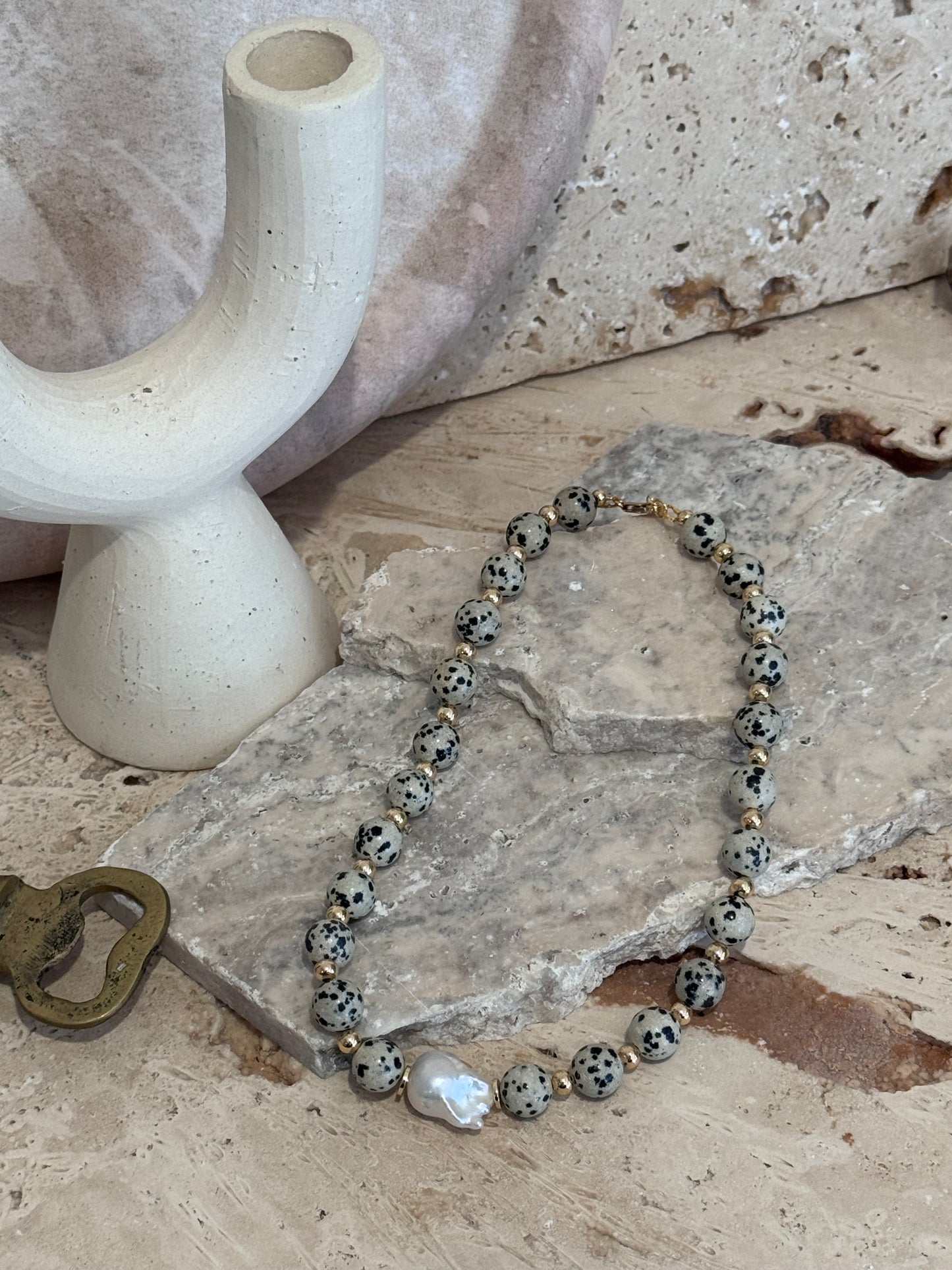Muse Noire Pearl Necklace