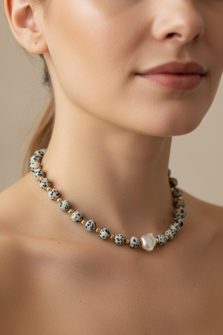 Muse Noire Pearl Necklace