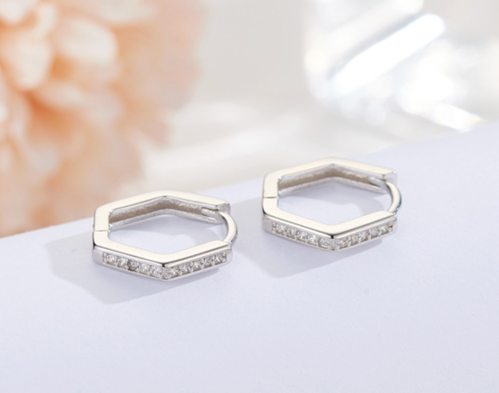 Geometric Hoops